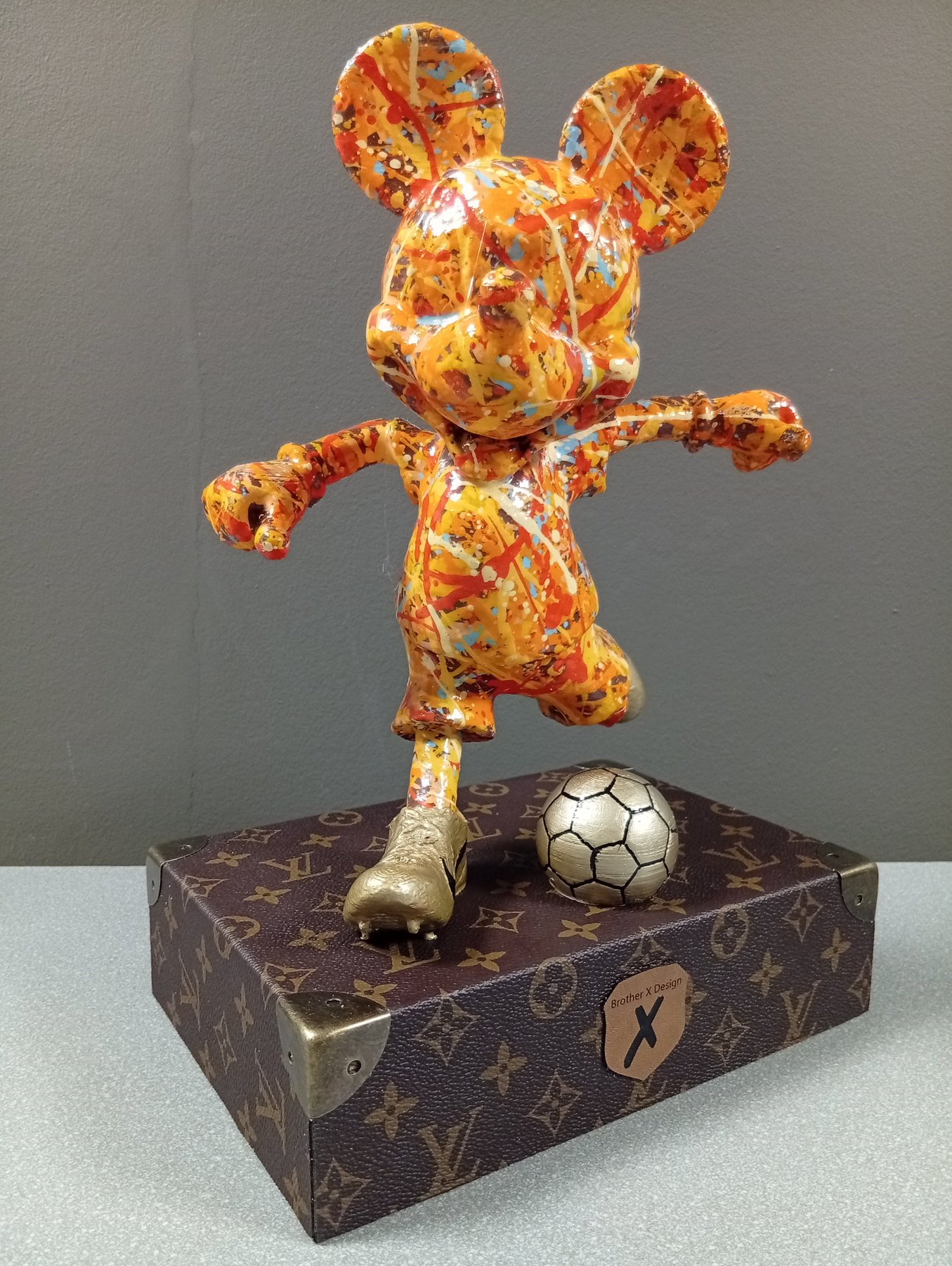 Footballing Mickey