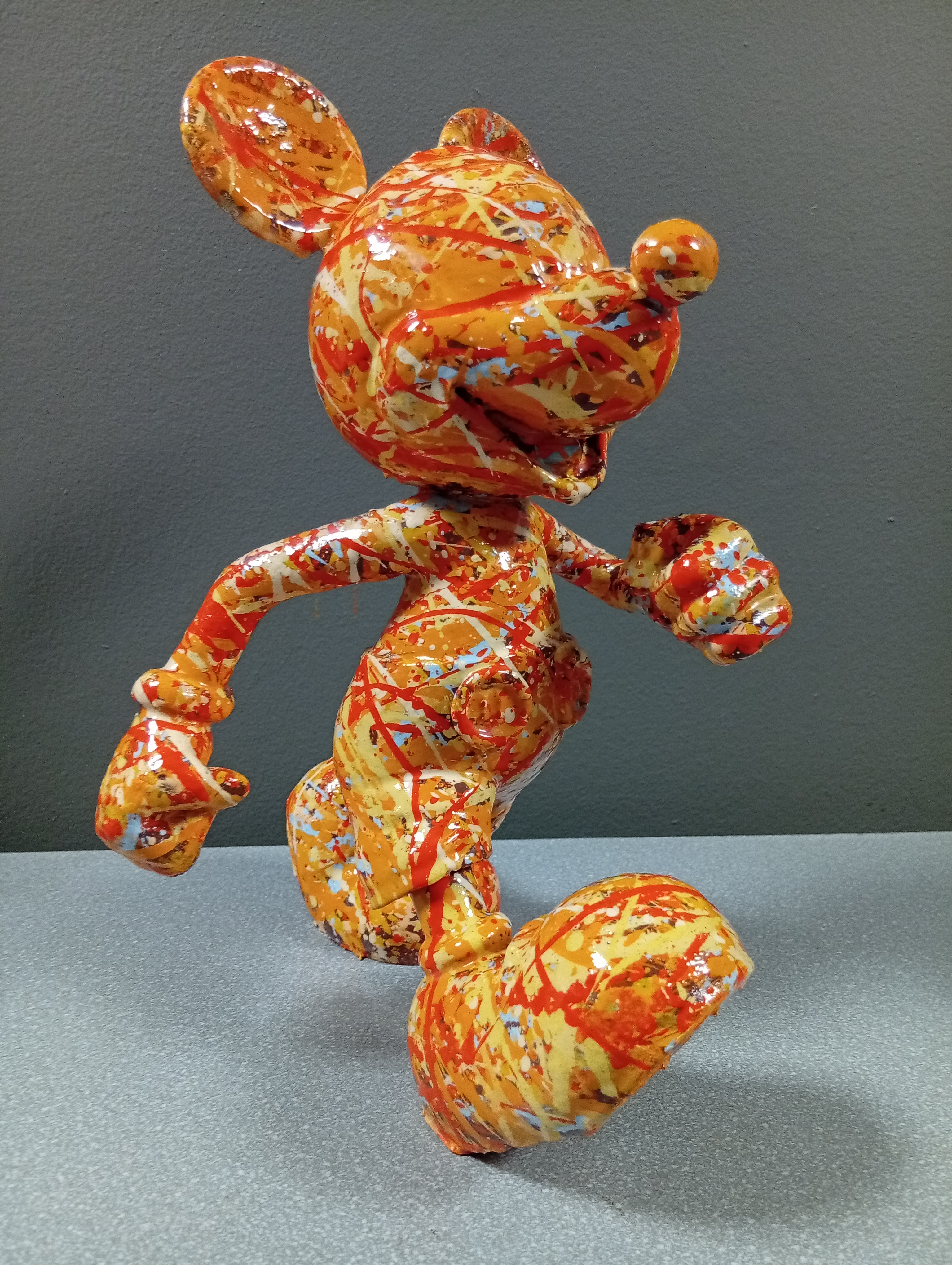 Walking Mickey XL - Gallery edition